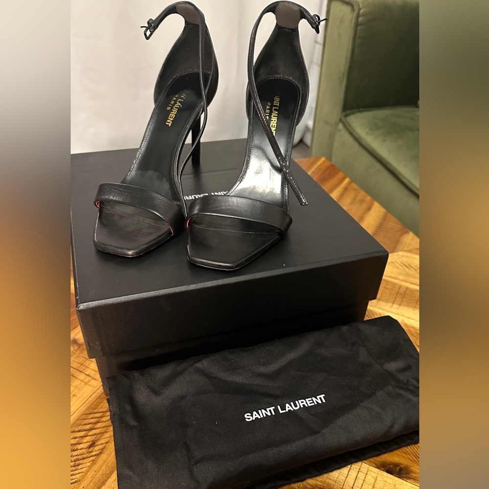 Saint Laurent Amber Sandal in Leather 85mm - Picture 5 of 10